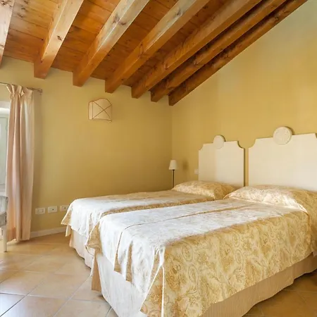 Aparthotel Antica Torre 3*