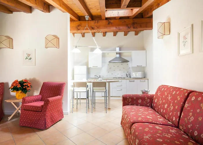 Ξενοδοχείο με διαμερίσματα Antica Torre 4*